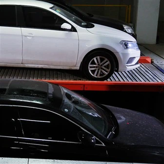 Plassbesparende puslespillparkeringssystem med groper